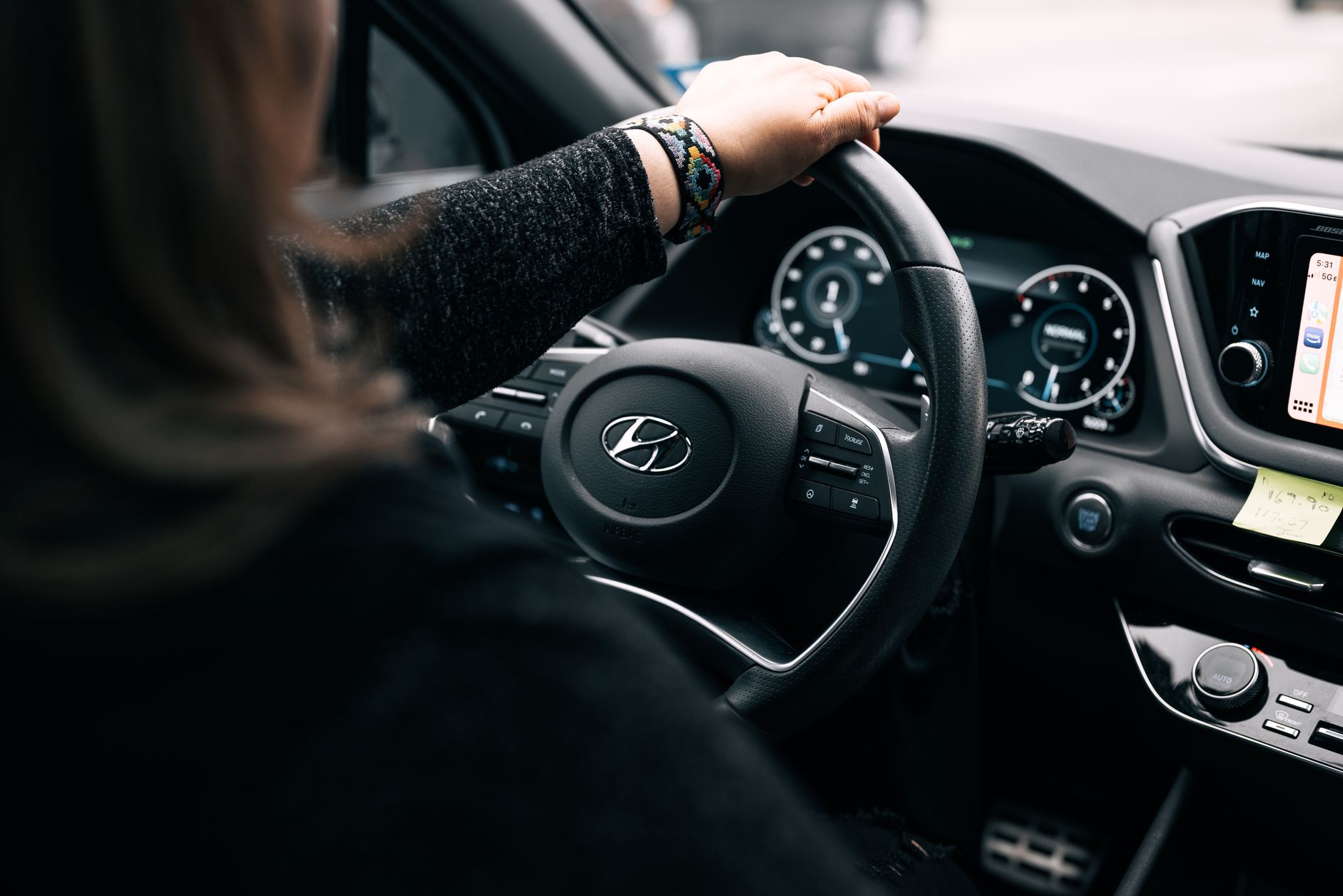 Hyundai Bayon: o crossover compacto que desafia o trânsito urbano