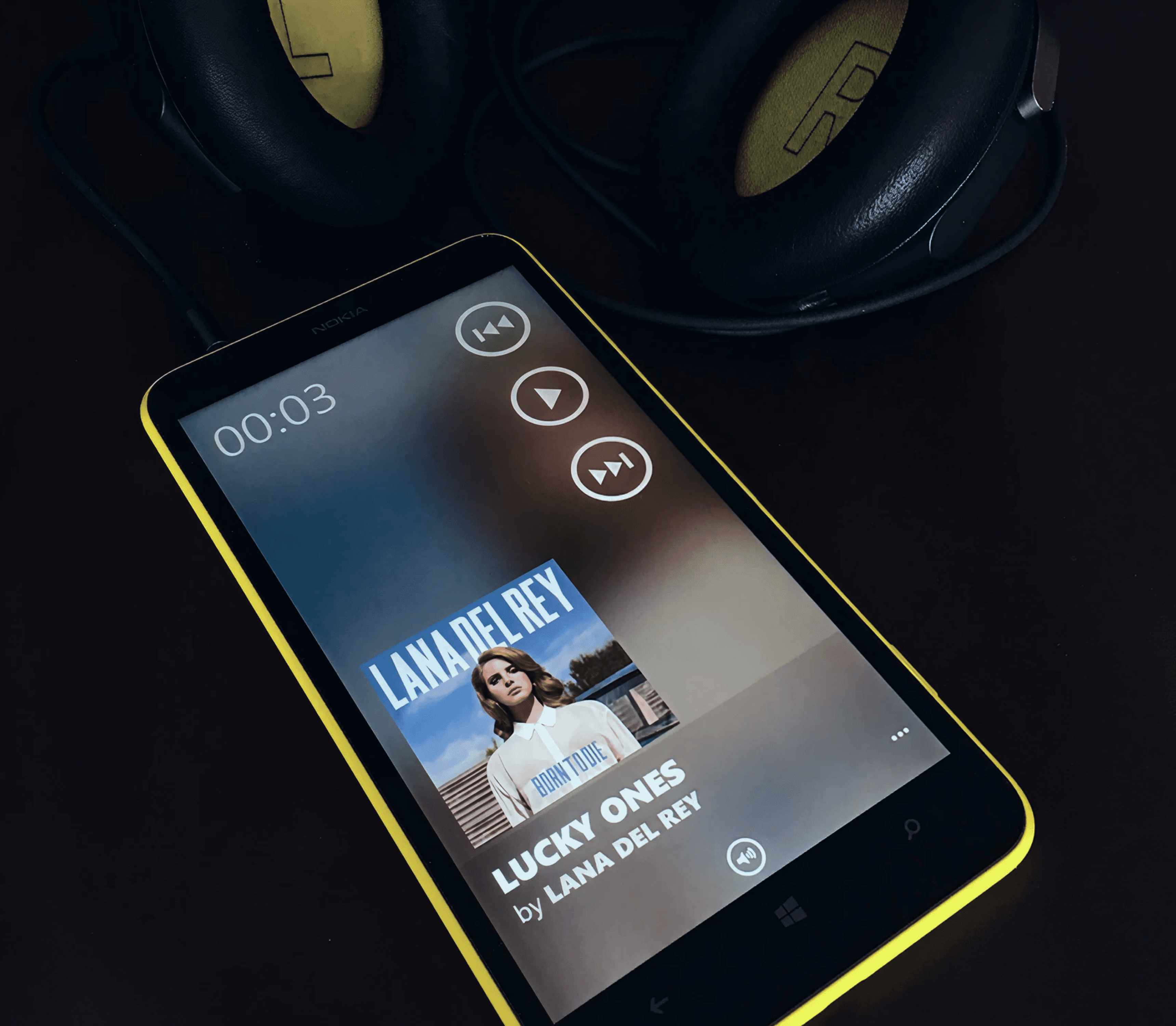 Screenshot of the Playback screen in Casino Music Player