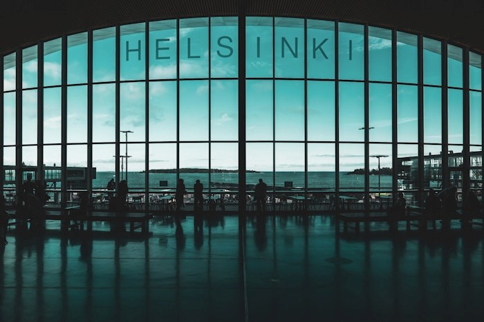 Activité lors de l'arrivée à Helsinki