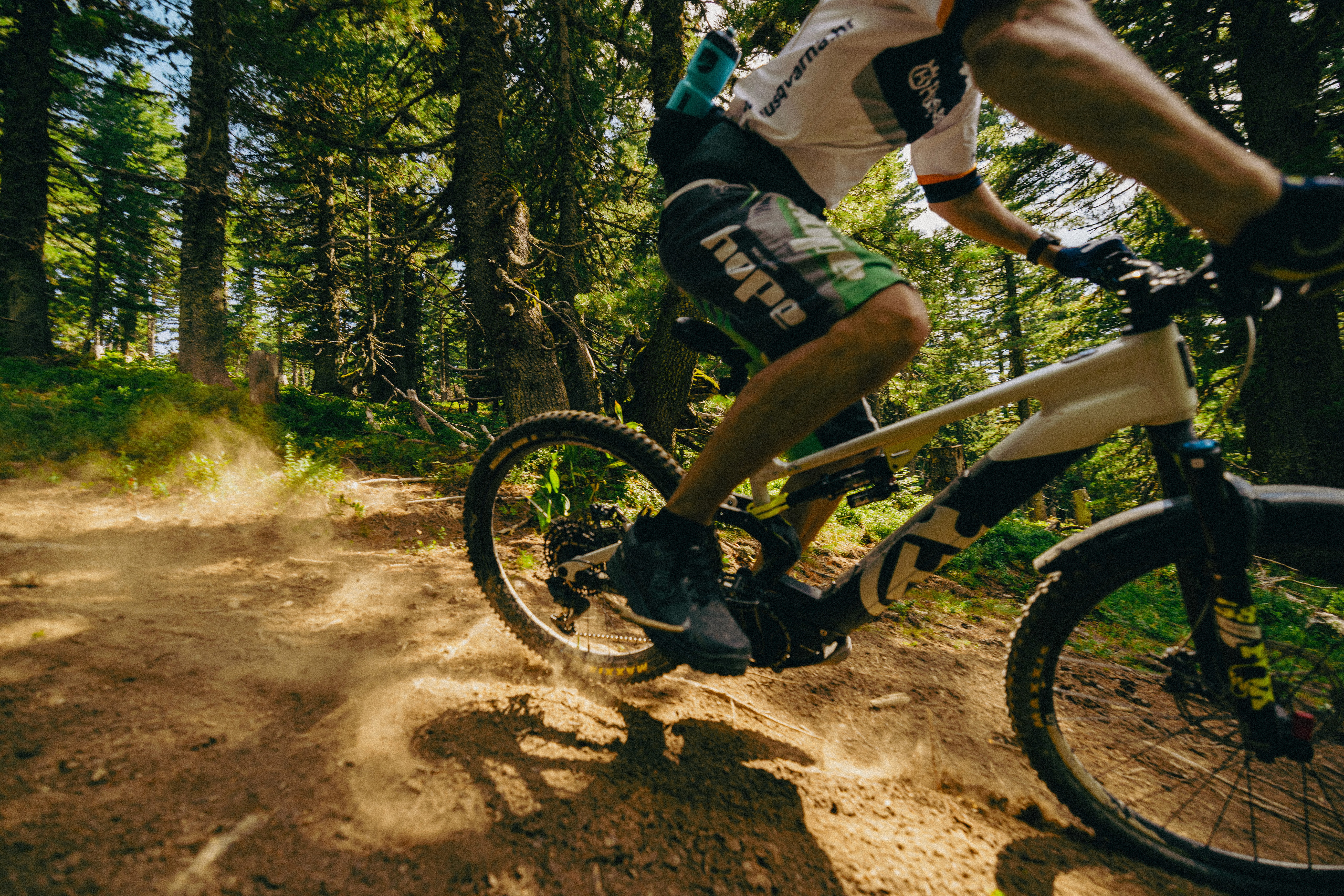 Lynx Freeride e-mountain bike in the Sharr Mountains region