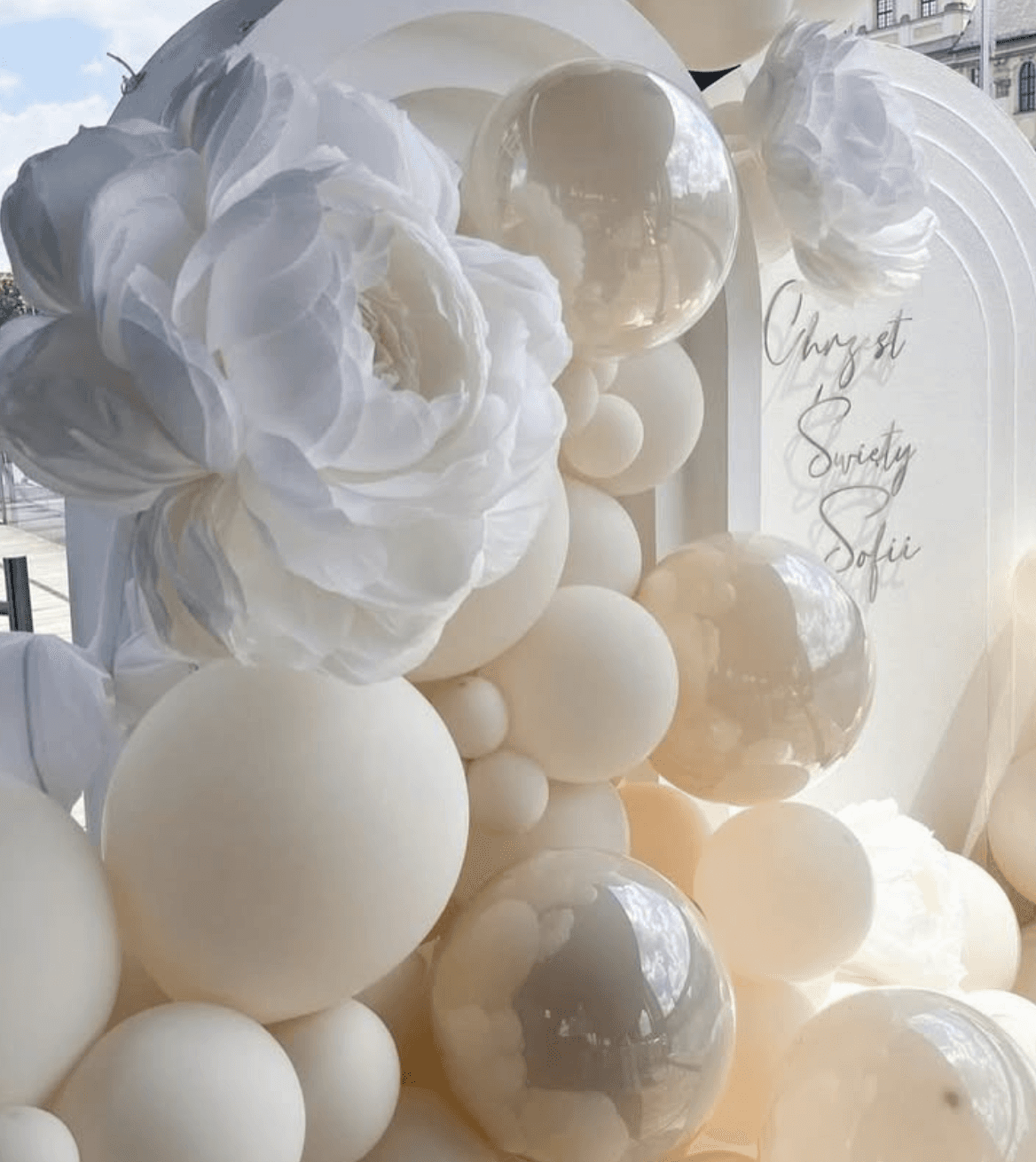 Aranjament floral pentru botez creat de specialiștii Deco Events by Anca