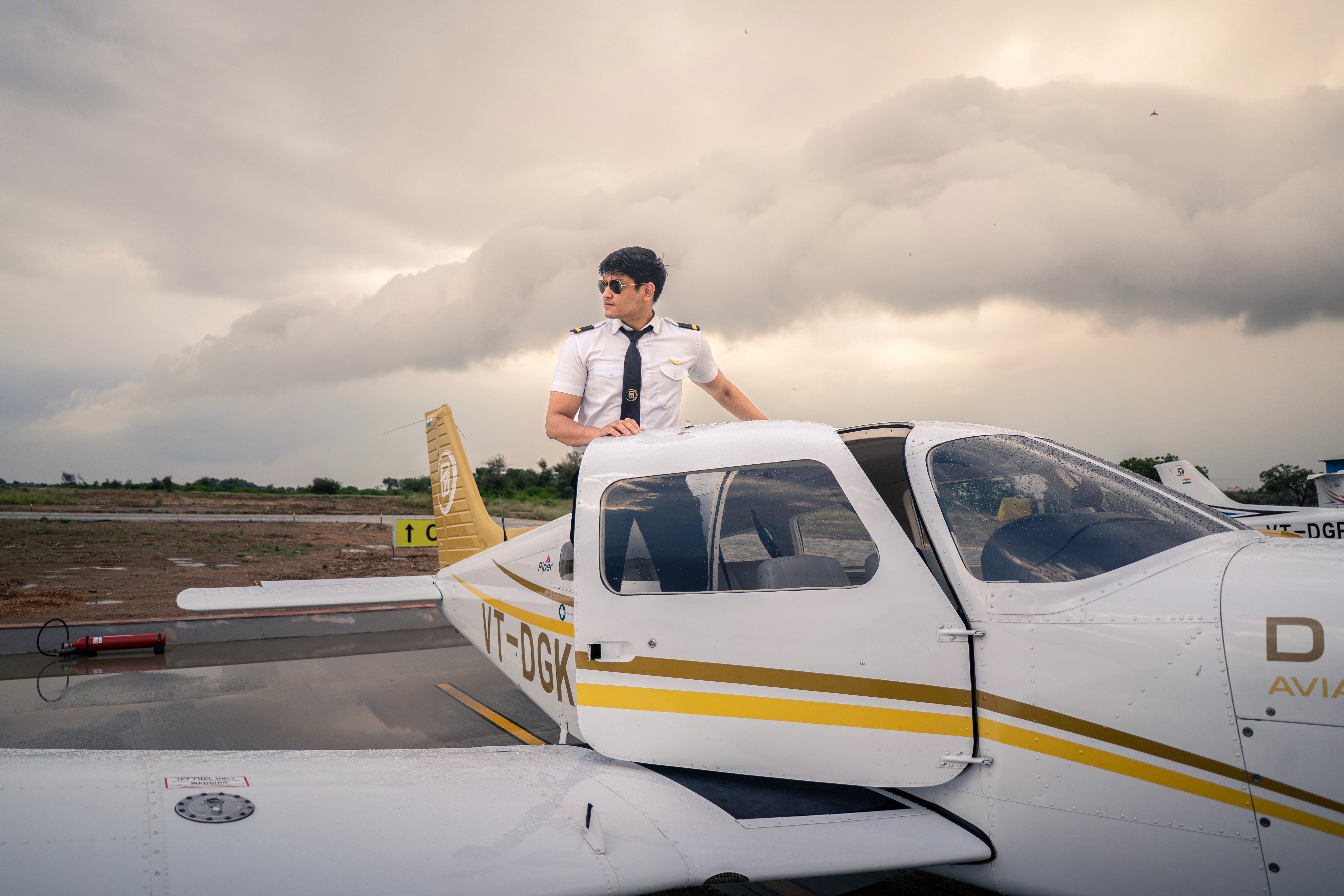 man wearing brown knit crew-neck sweater