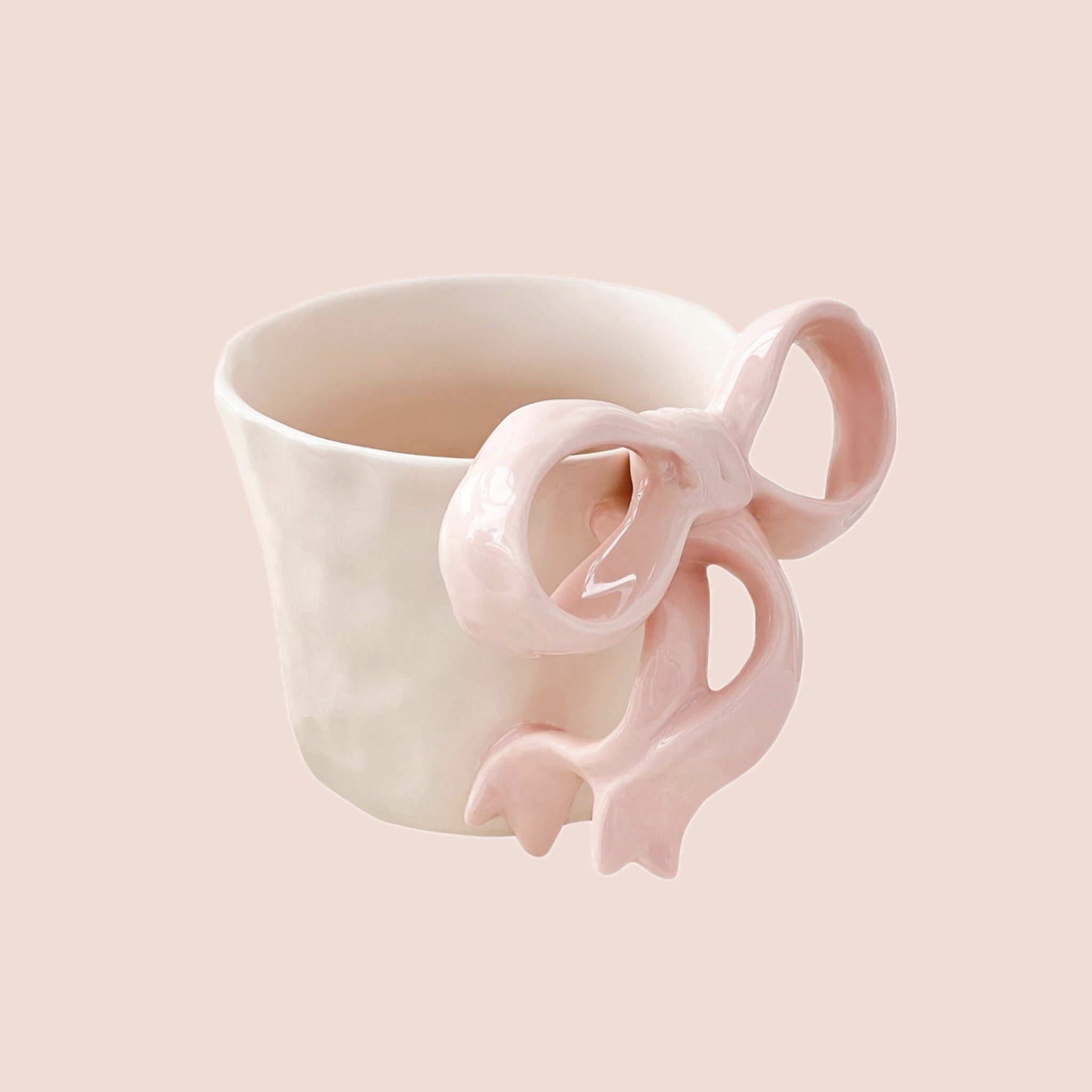 Aesthetic everyday bag for women with a crocodile texture and elegant design, perfect for daily use or special occasions, offering both style and practicality.