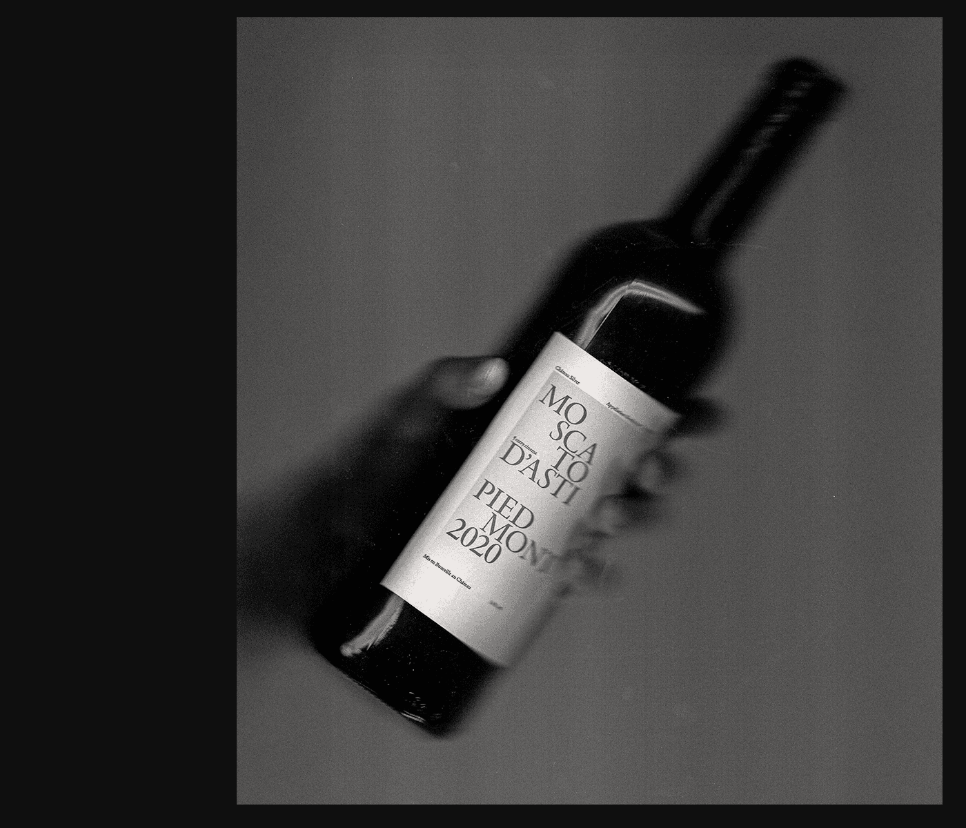 Entry Wine packaging — label design and typography