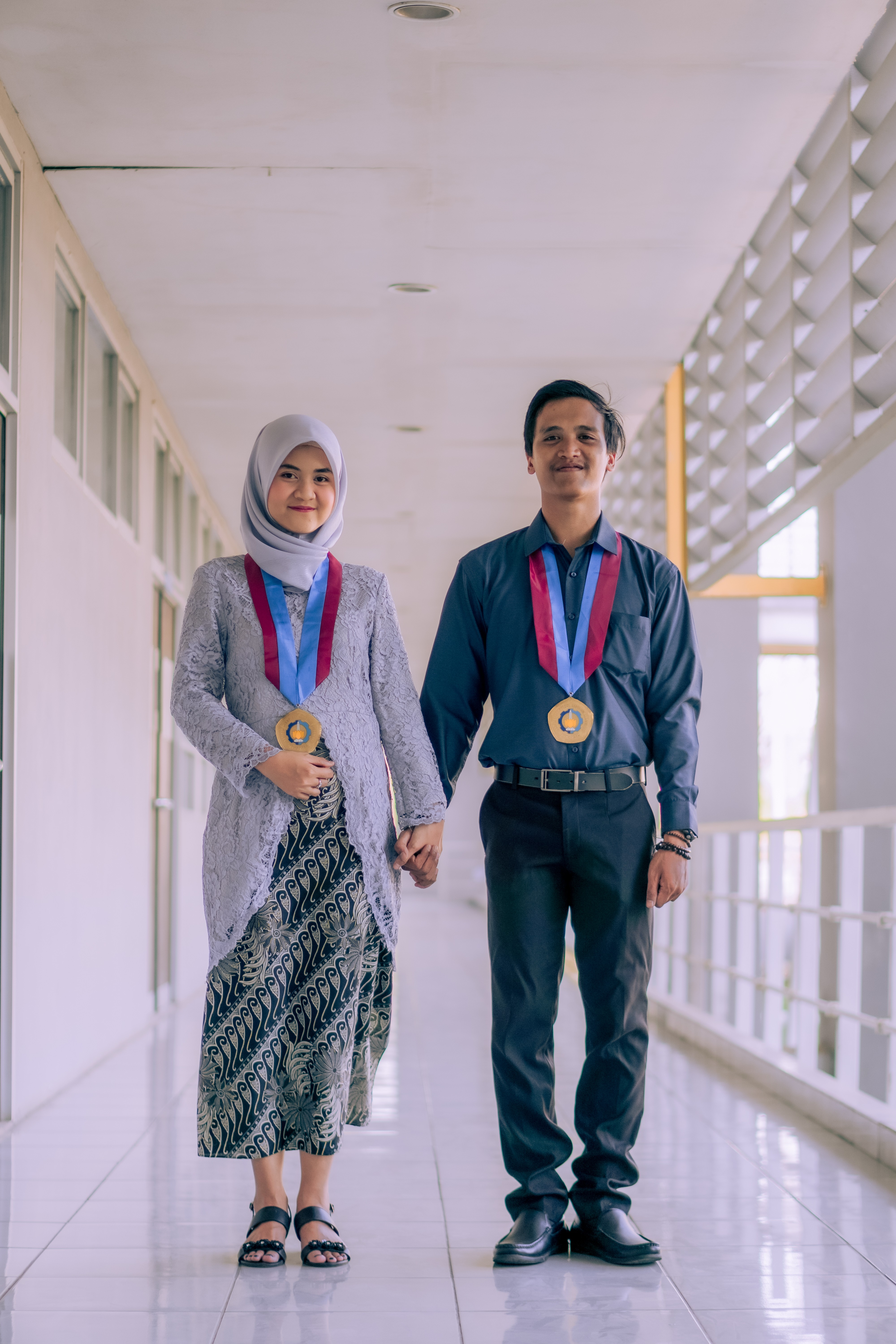 Dina & Aldi Graduation Couple Photoshoot at ITS Robotics Center Surabaya