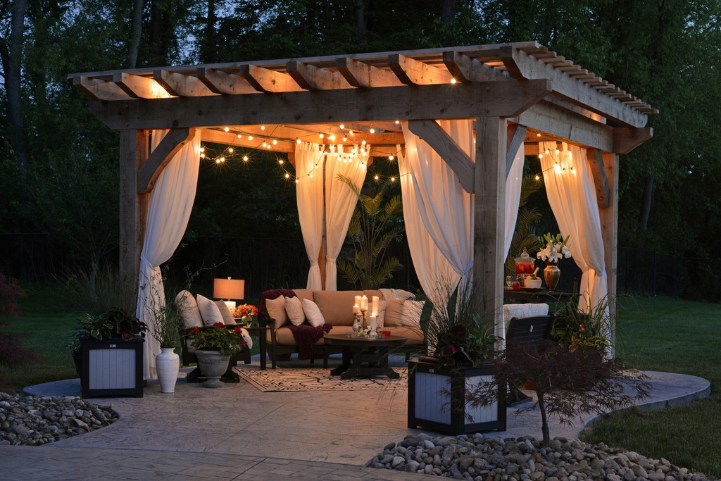 Pergola - PrecisionScapes Calgary Landscaping