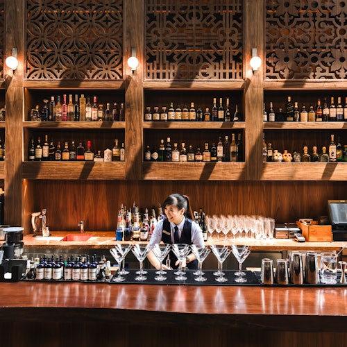 Bar