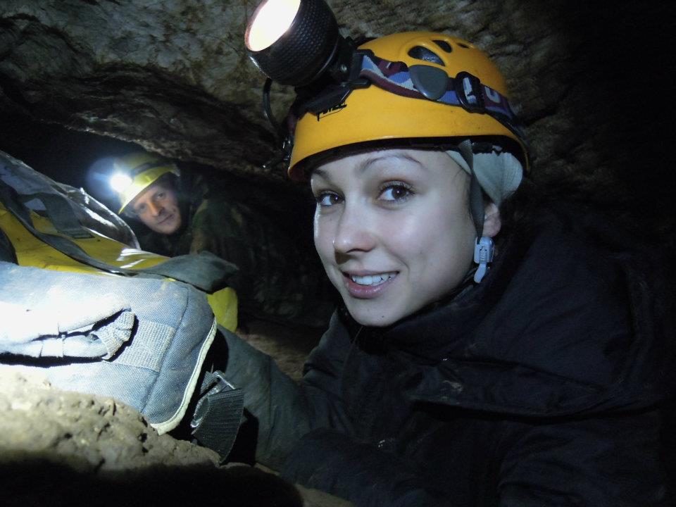 Małgorzata Lichota w jaskini