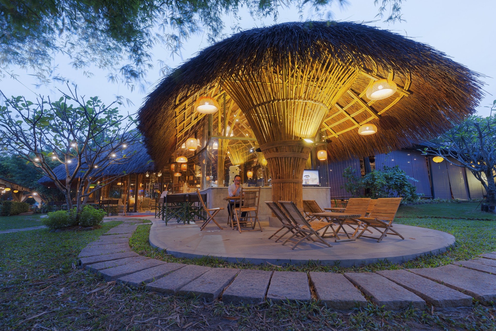 Thi công thiết kế văn phòng