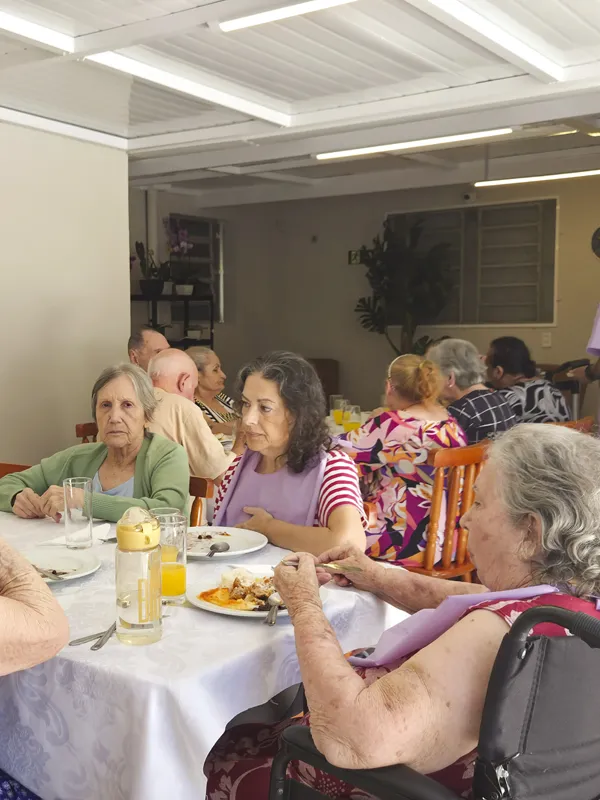 Prato de alimentação balanceada preparada pela equipe de nutrição do Residencial Nova Era.
