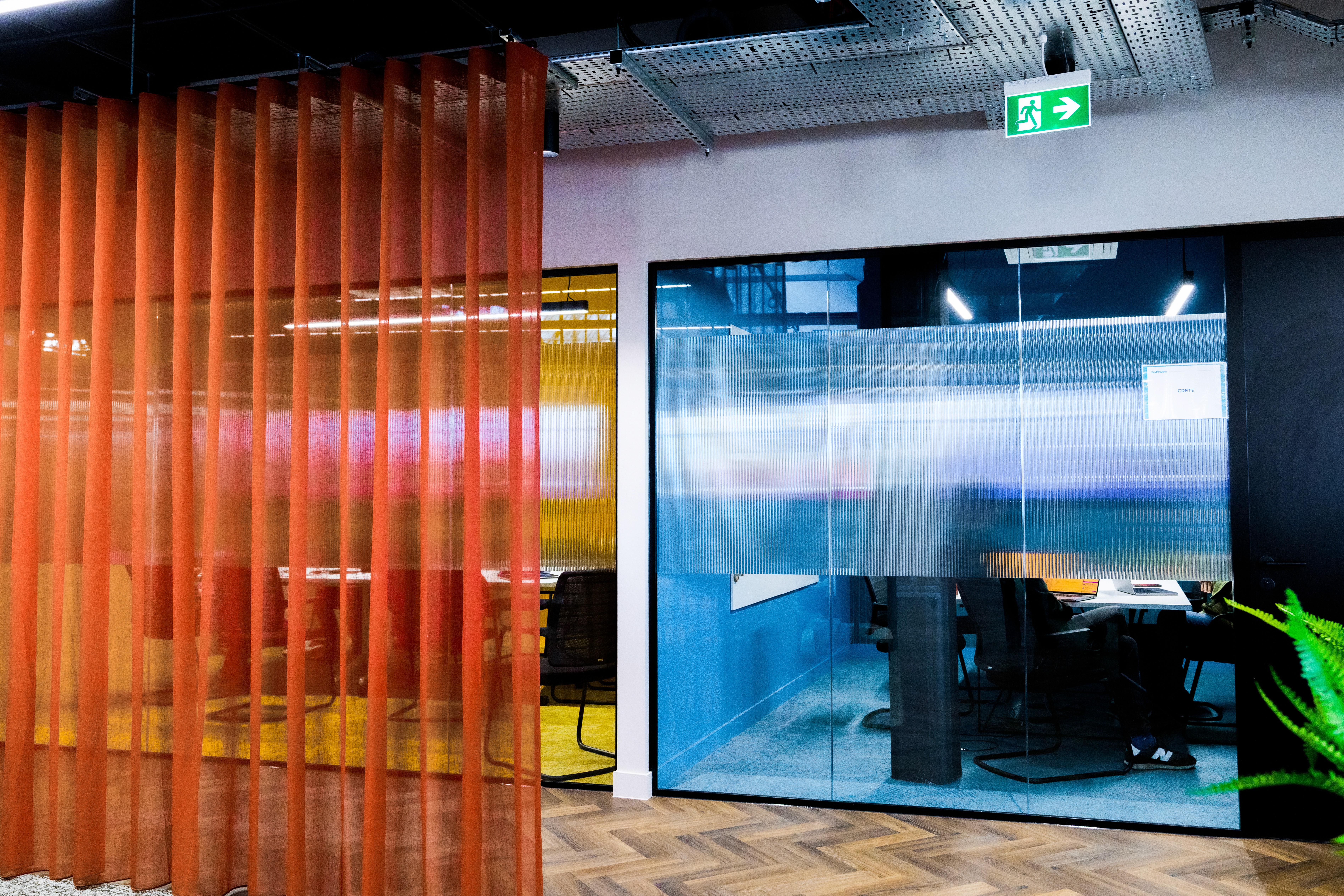 Hall with curtain - Softwire