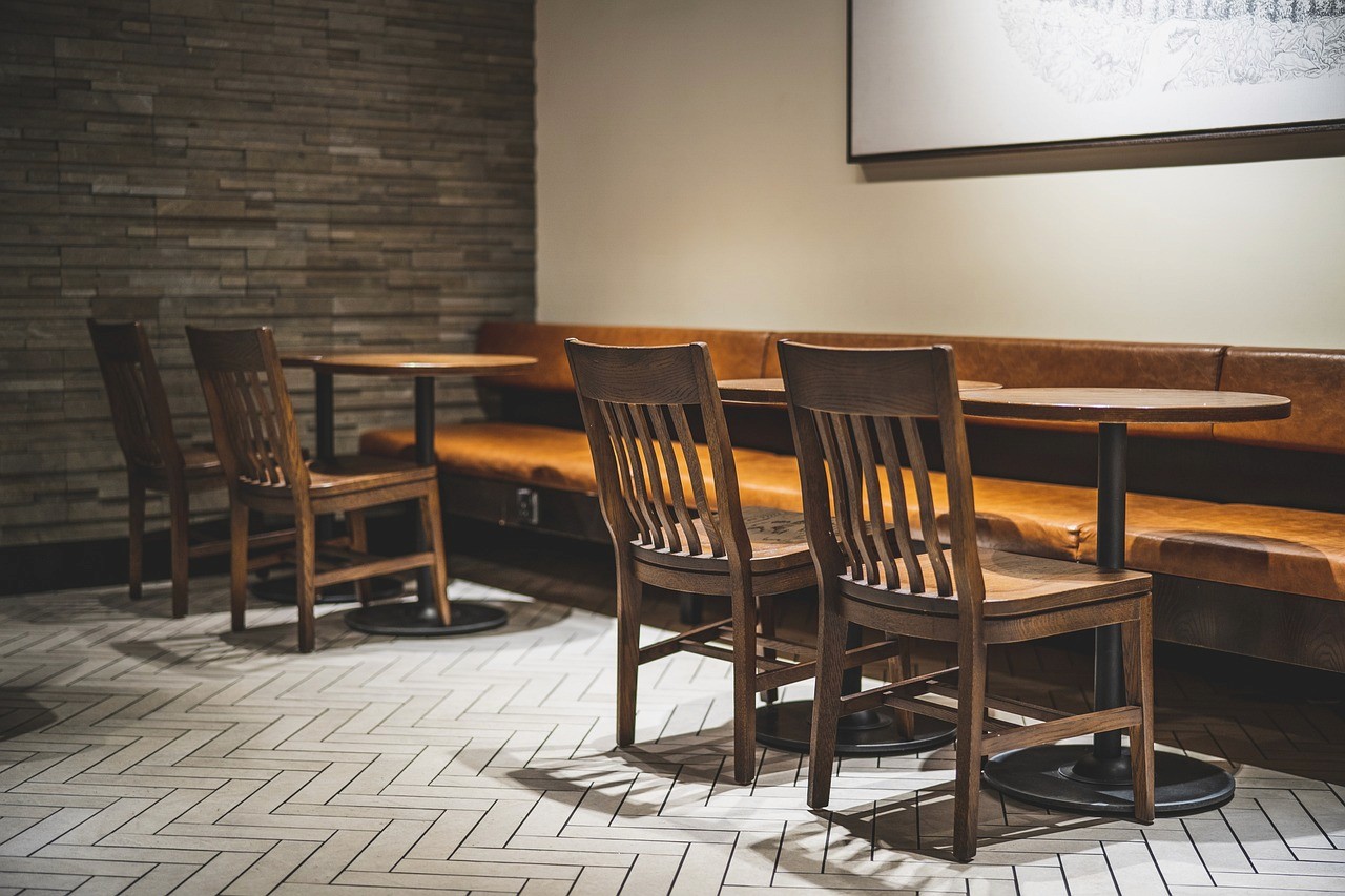 Restoran ve kafe dijital pazarlama stratejisi planlama toplantısı