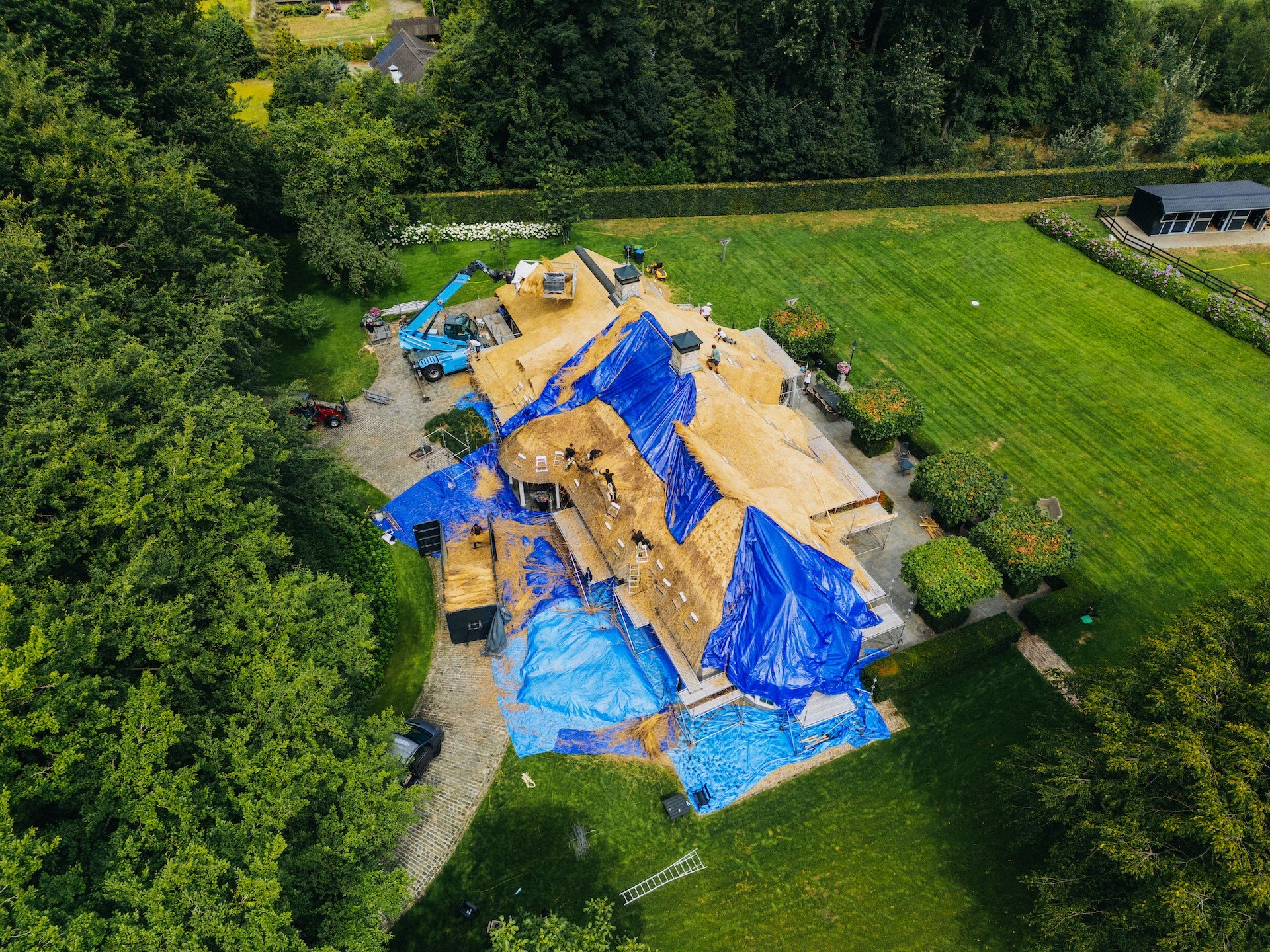 Dakrenovatie bij Rietdekkersbedrijf van Dijk Putten