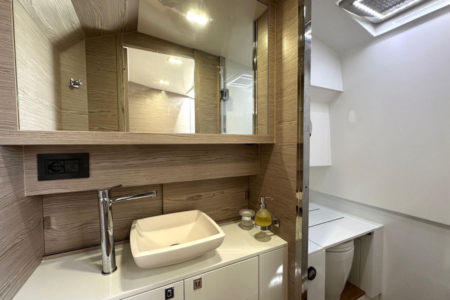 Yacht gallery image