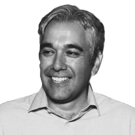 Black and white profile picture of Sandro Pardo who is an Associate Partner at KanataQ