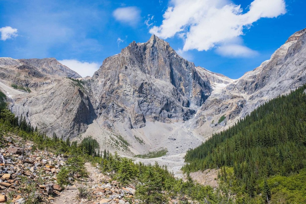 explore banff van