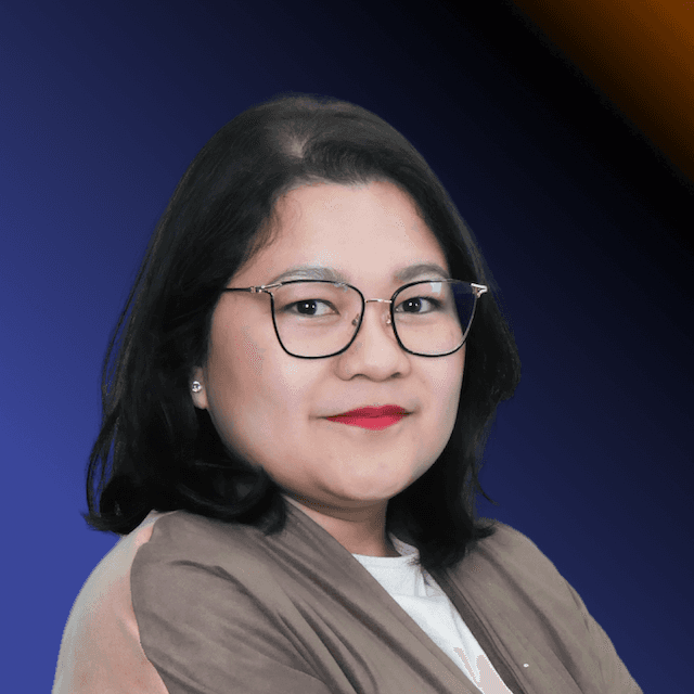 man in white crew neck shirt wearing silver necklace