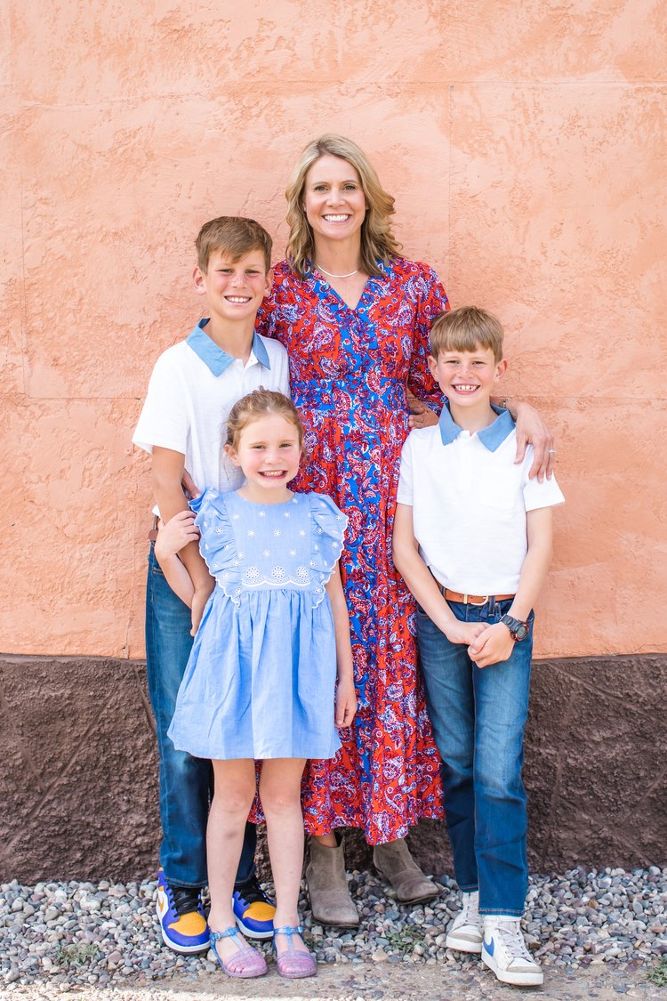 Erin Lusins with her 3 kids