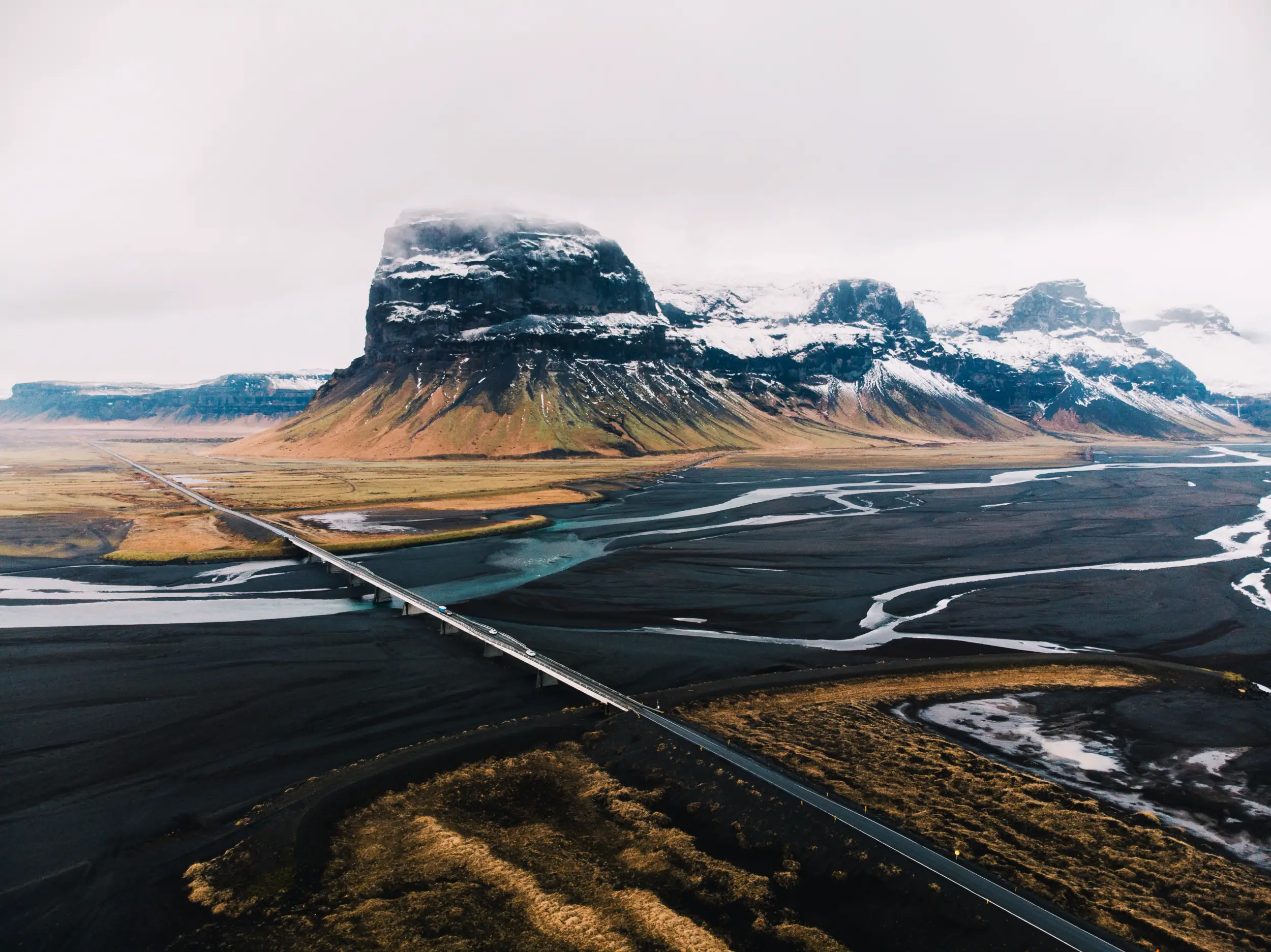 Photography Iceland: professional shots for social media by FuturPhase.