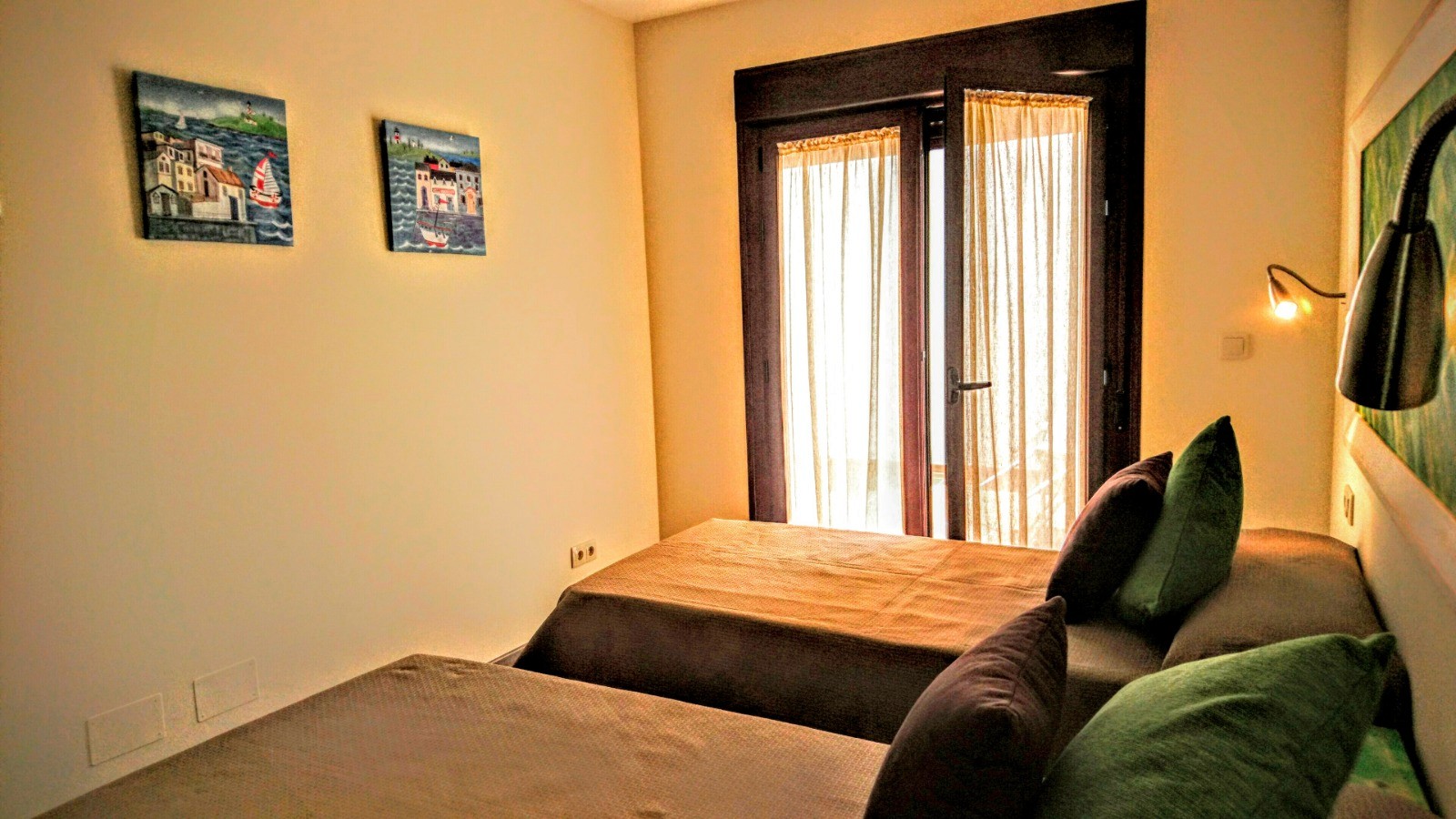 Habitación hostal el gallo Marbella