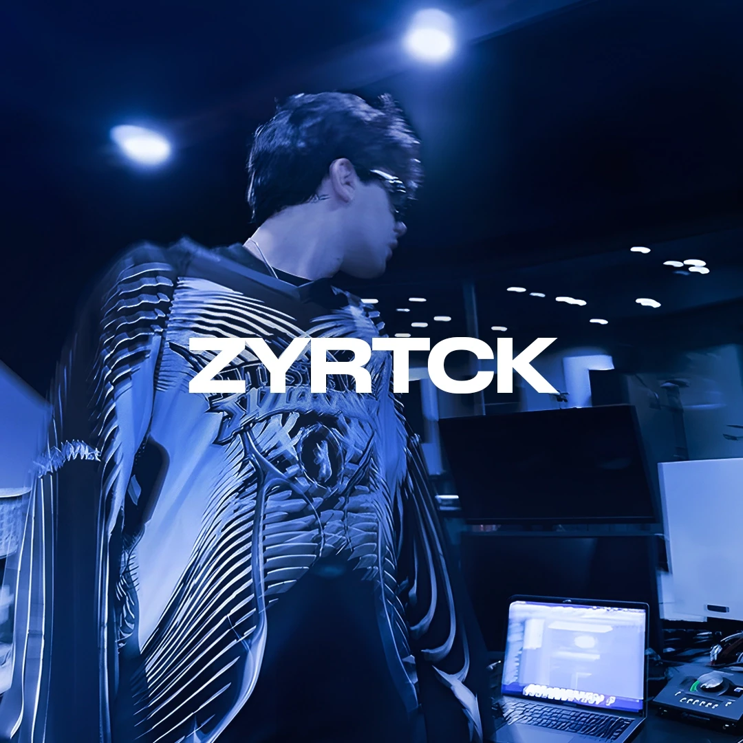 Zyrtck in studio di registrazione.