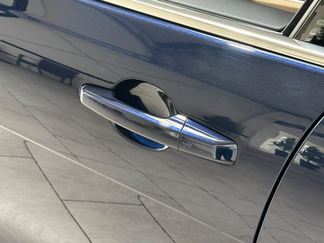 JAGUAR XE 2019 BLUE Gebrauchtwagen - Galeriebild 7