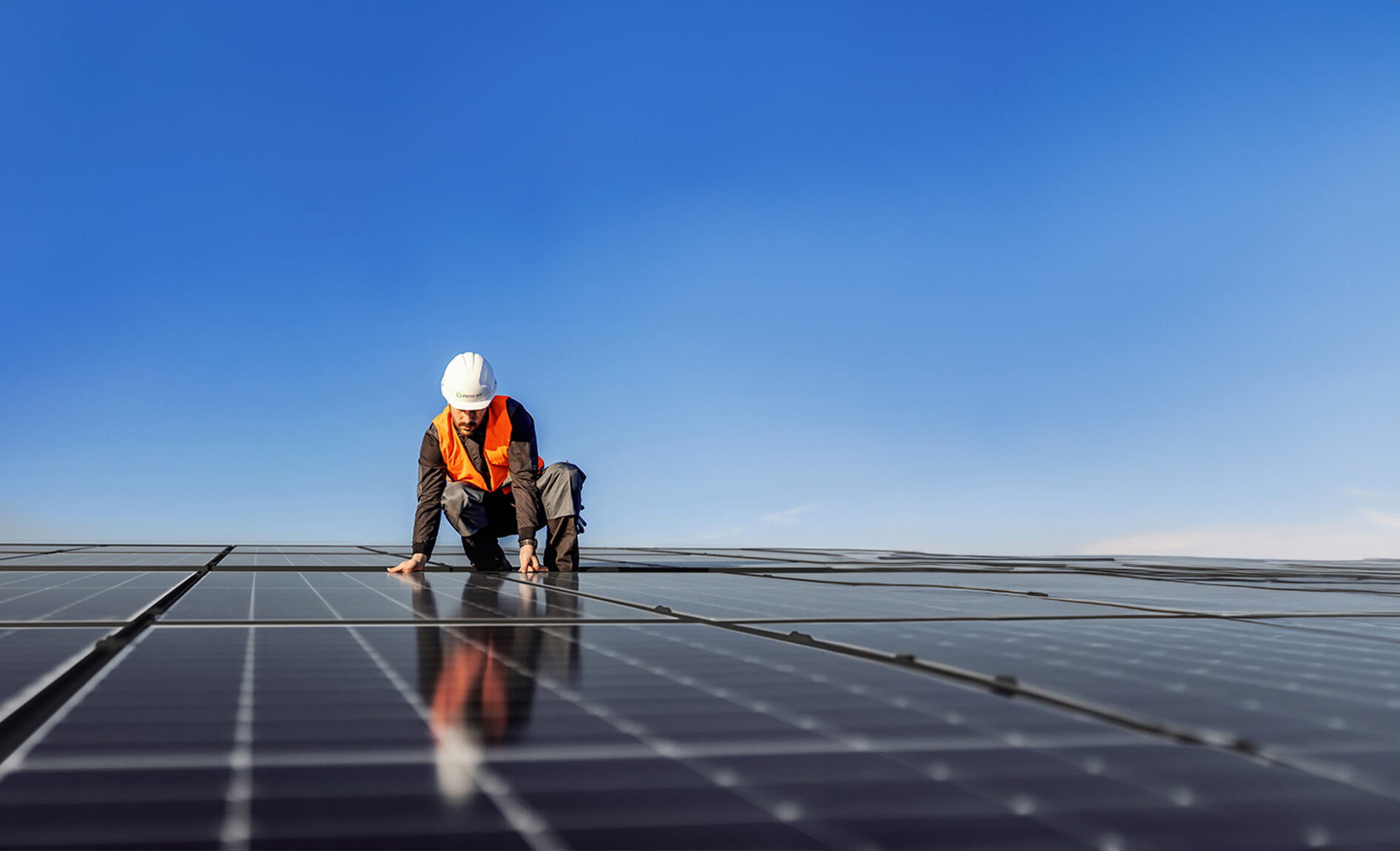 toiture avec panneaux photovoltaïques