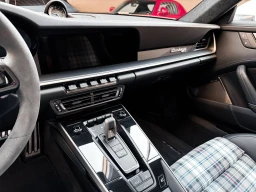 Porsche 911 Turbo S 50 Jahre Lift+Burmester+Pano+360°Kam — Vorschaubild 30