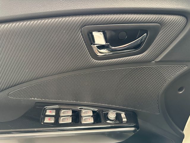 SSANGYONG XLV 2017 WHITE Gebrauchtwagen - Galeriebild 8