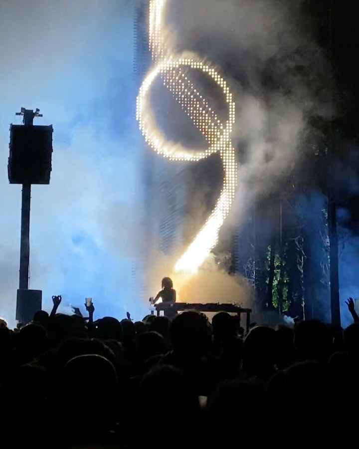 Woman Sit On The Floor