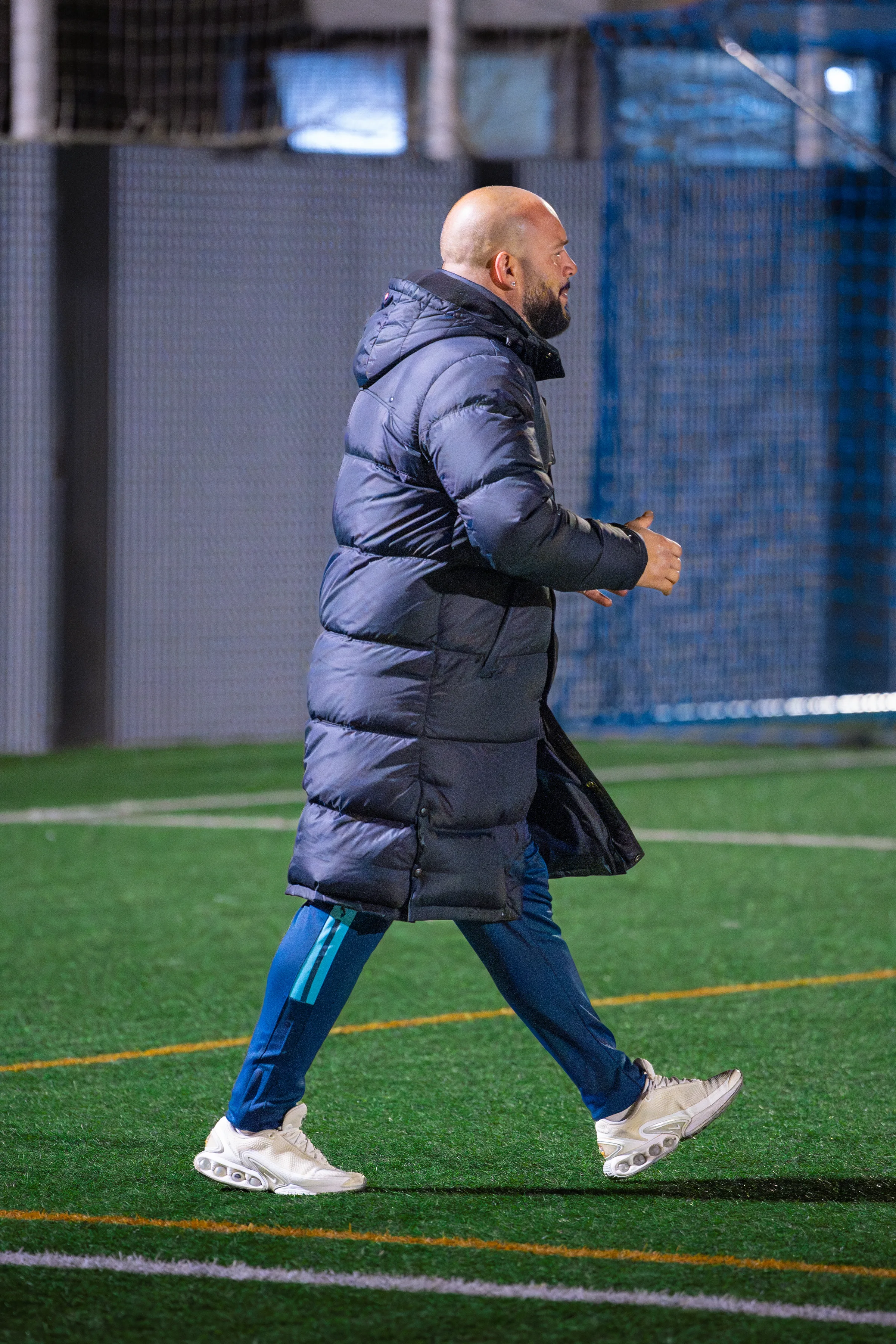 partido fútbol sala amigos Hospitalet, fotografía deportiva sala Barcelona, Nolan Pardo fotógrafo Barcelona 2026, fútbol sala interior Hospitalet