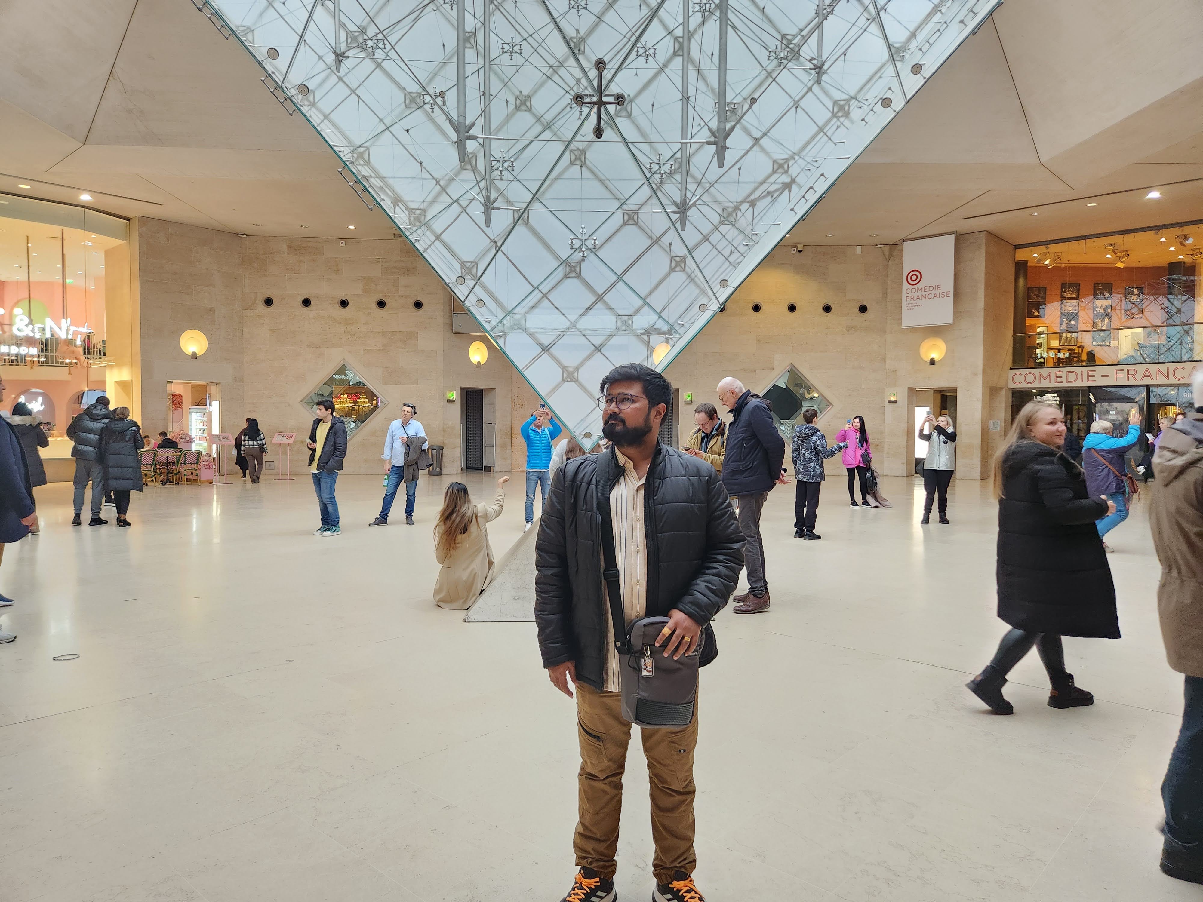at-luvre-museum