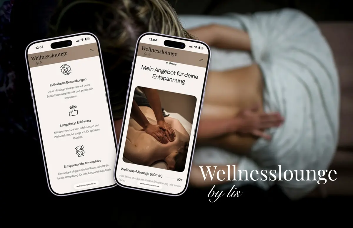 Die fertige Website auf einem Handy im Hintergund wird jemand massiert
