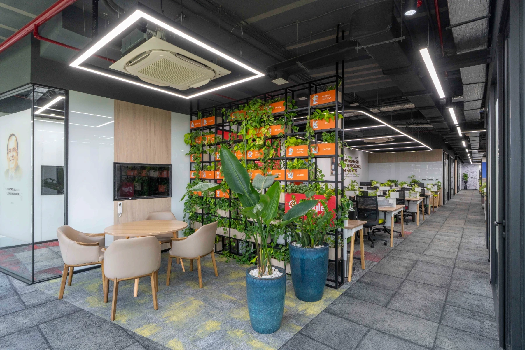 Coworking space cokarma breakout area