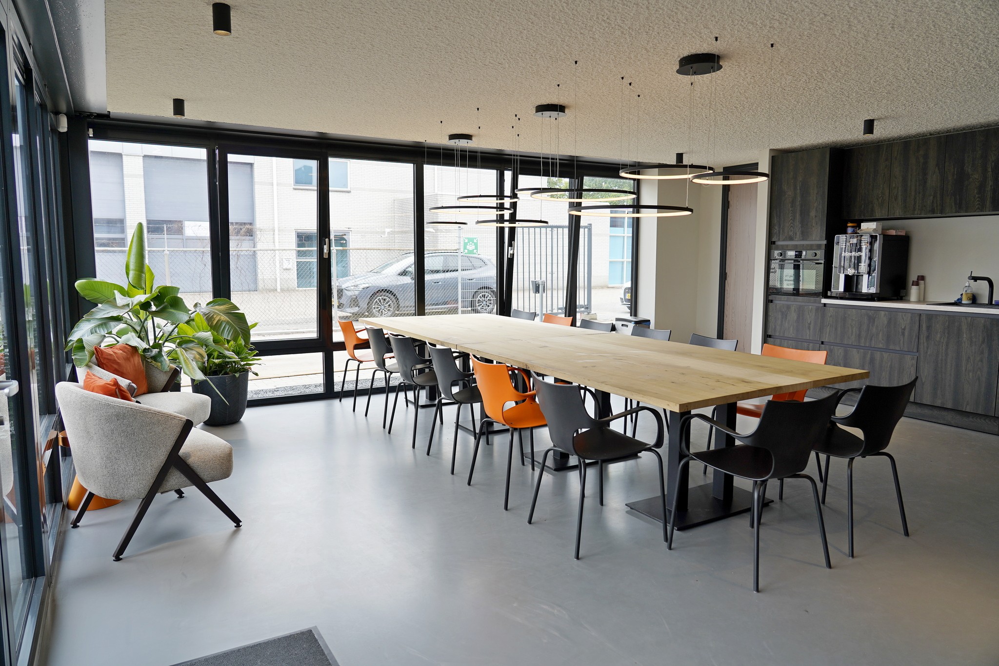 Nieuwe kantoorinrichting Bavinckhouse door Perla