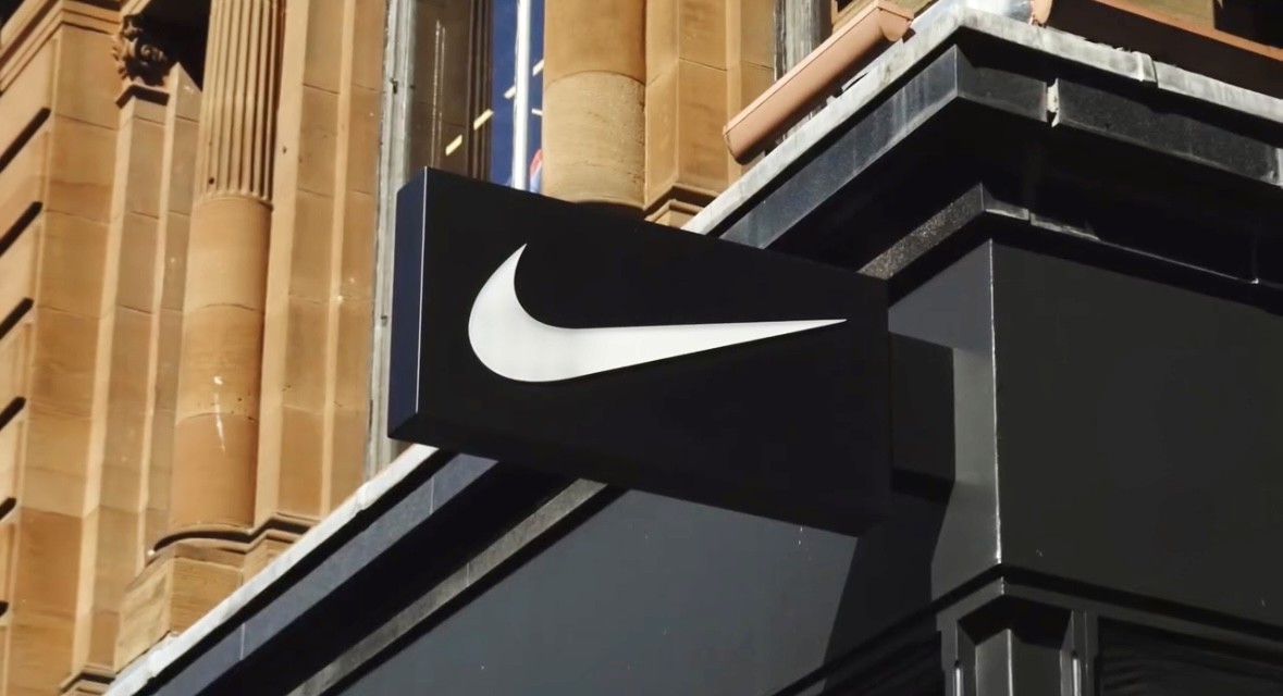 Nike sign photo
