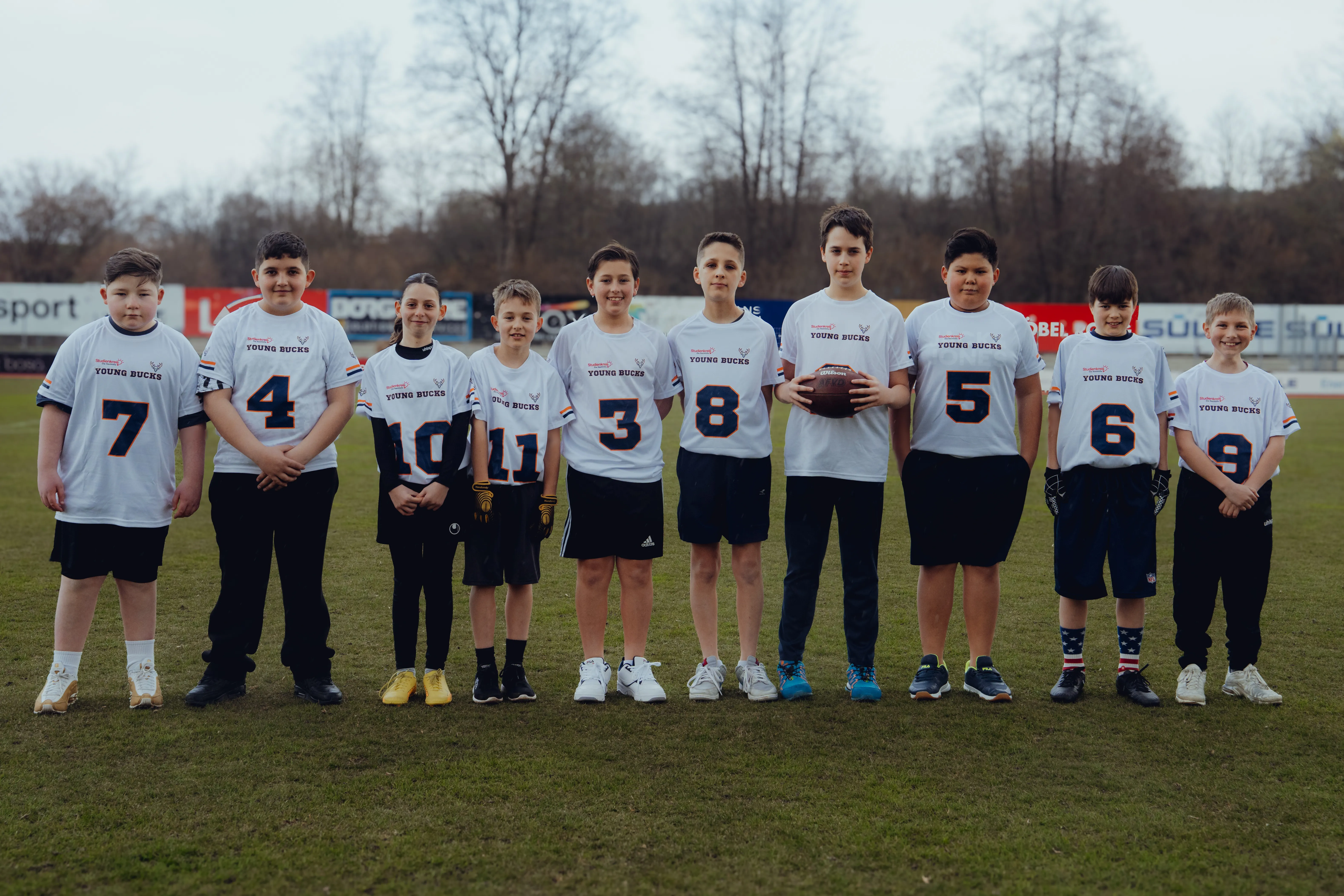 Jugendspieler der Young Bucks beim Flag-Football-Training