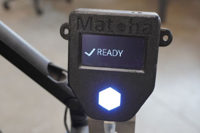 Close-up of the integrated Matoha NIR sensor on Sort Mate: High-precision material identification for simultaneous reuse grading and textile recycling.