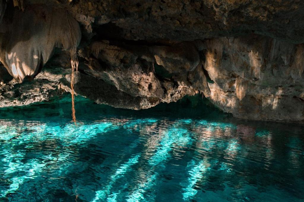 Yucatan Cenote, Mexico snorkelling