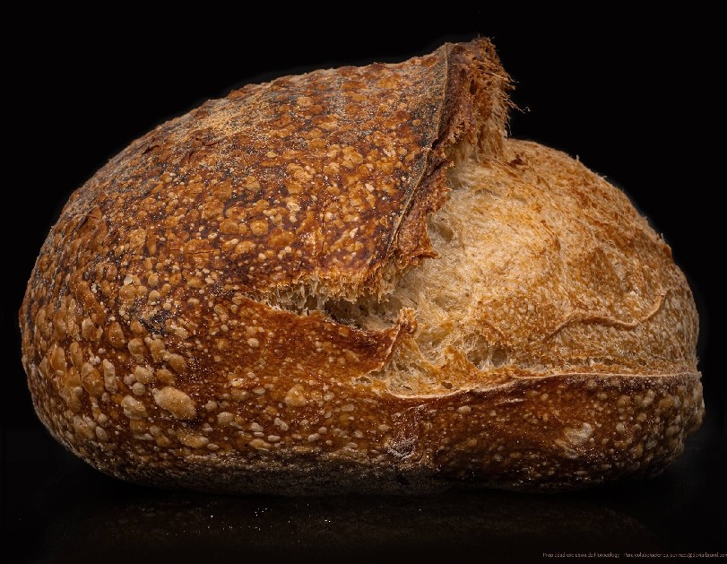 Hogaza de pan de masa madre artesanal Horneology en Barranquilla