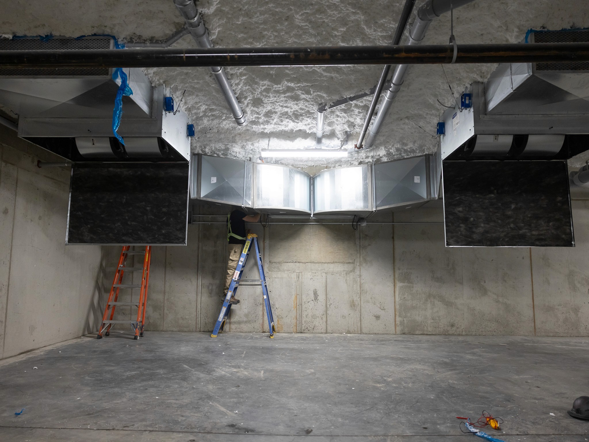 HVAC ductwork installation in Kelowna, British Columbia, by a Fraser Valley plumbing and pipefitting expert.