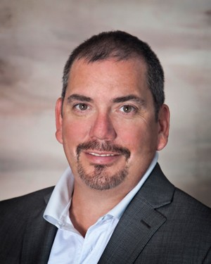 Bob Lemus Headshot