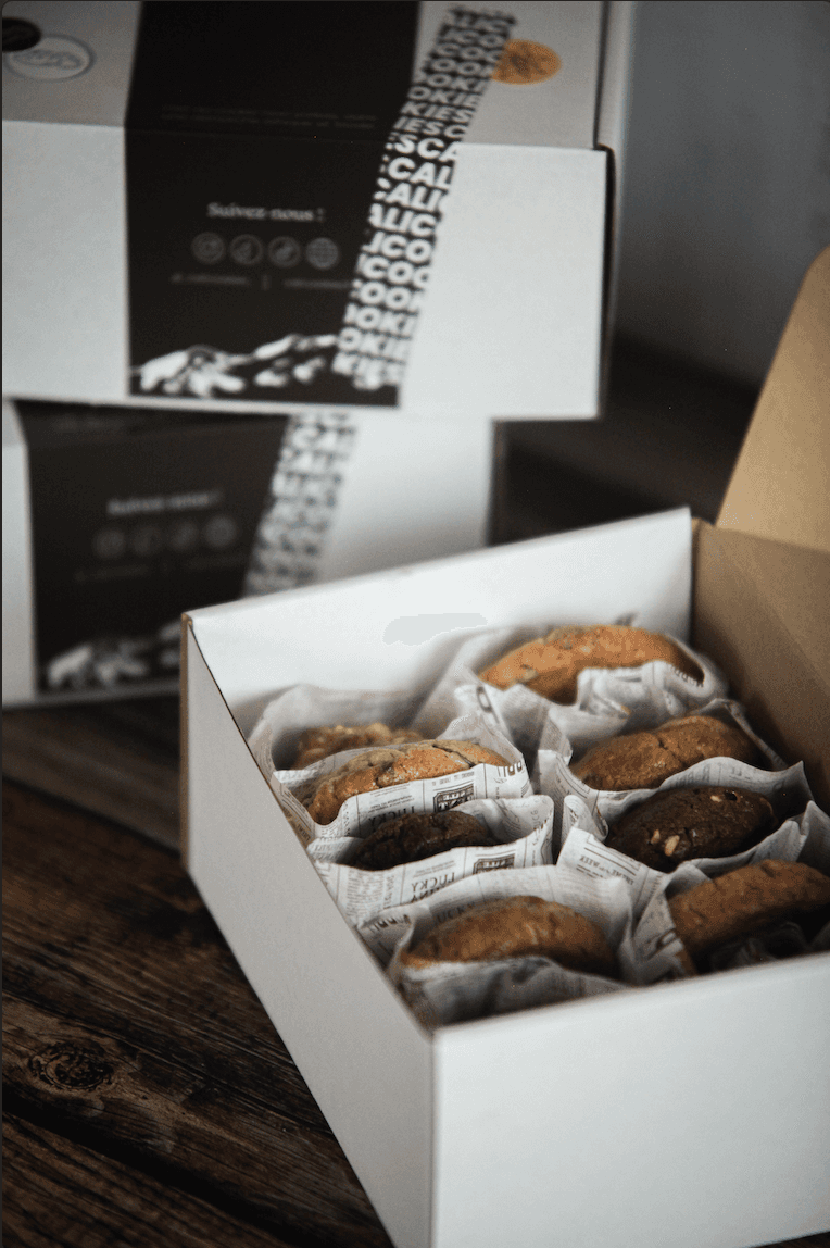 The top half of a screen of a mobile device