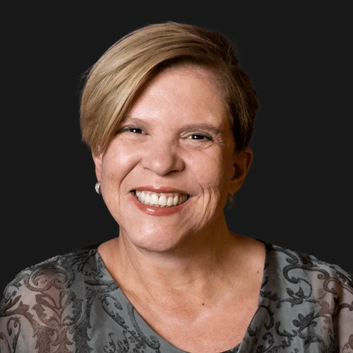 Suzane Veloso é VP de Marketing da Falconi