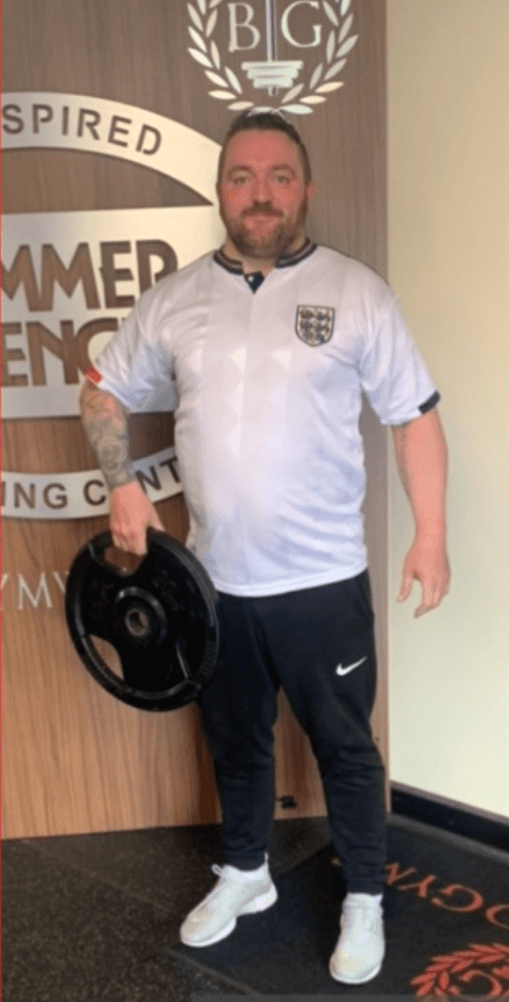 Before and after transformation photos of a Fitnix client