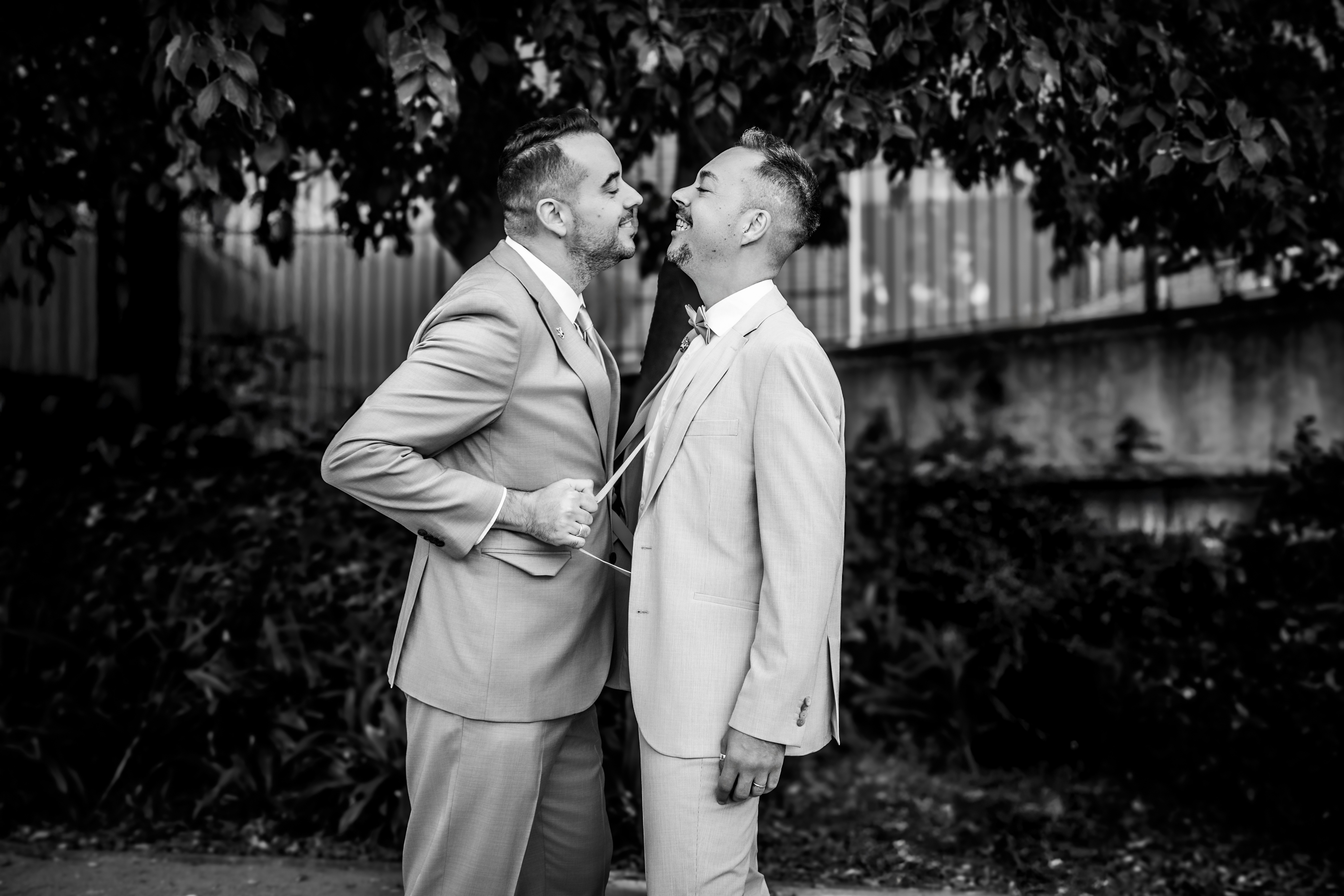 Sesión de Boda. Pareja mirandose