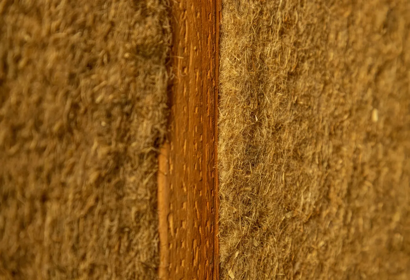 Hemp fibre insulation