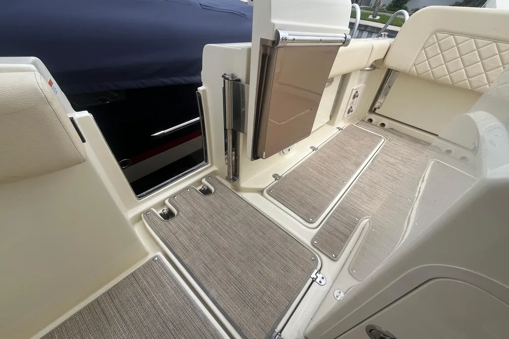Boat thumbnail 24