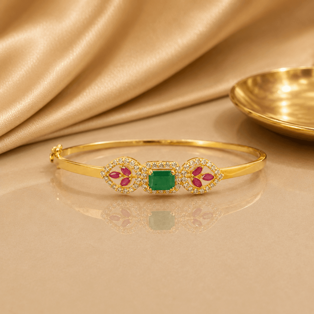 Grandeur Pendant