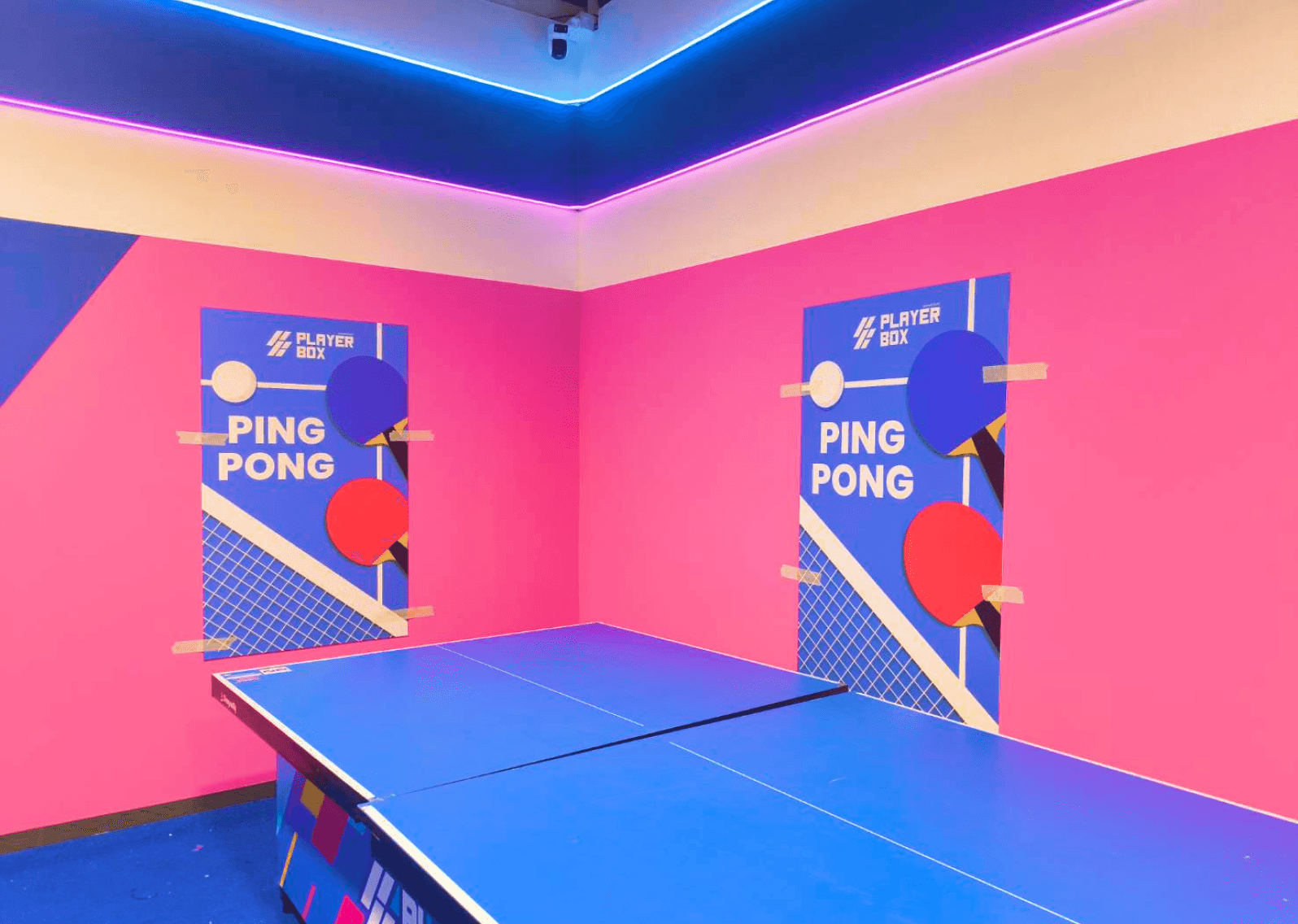 พิมพ์สติกเกอร์ติดร้านค้าภายใน